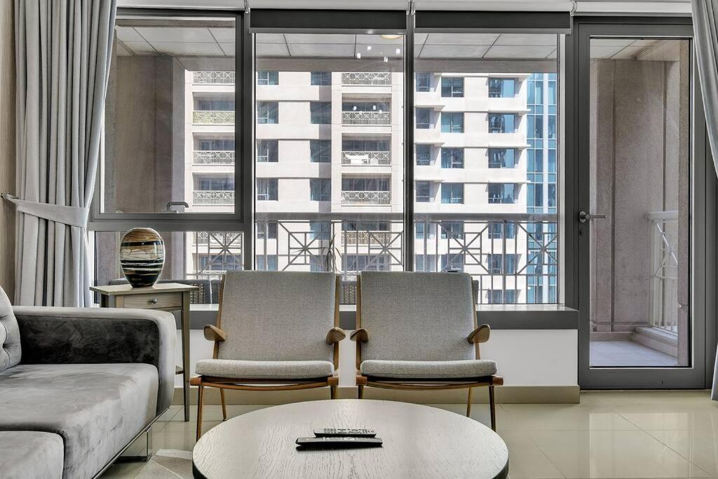 Bellavista 1 Bedroom Full Burj Khalifa View 29 Boulevard Downtown Dubai Exterior photo